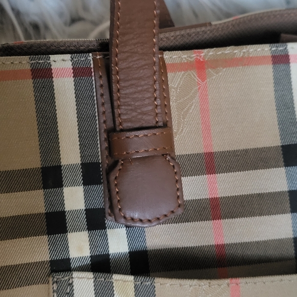 Burberry Horseferry Nova Check Tote..Authentic!!! - Picture 8 of 16
